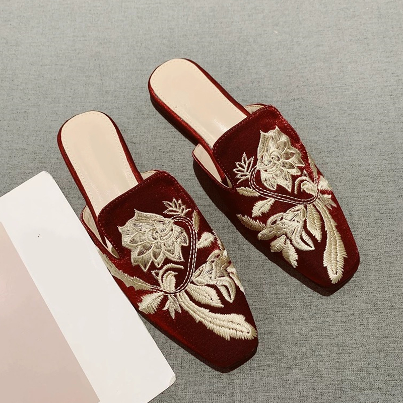 Women'S Fashion Korea - 2026 New Womens Shoe Retro Embroidery